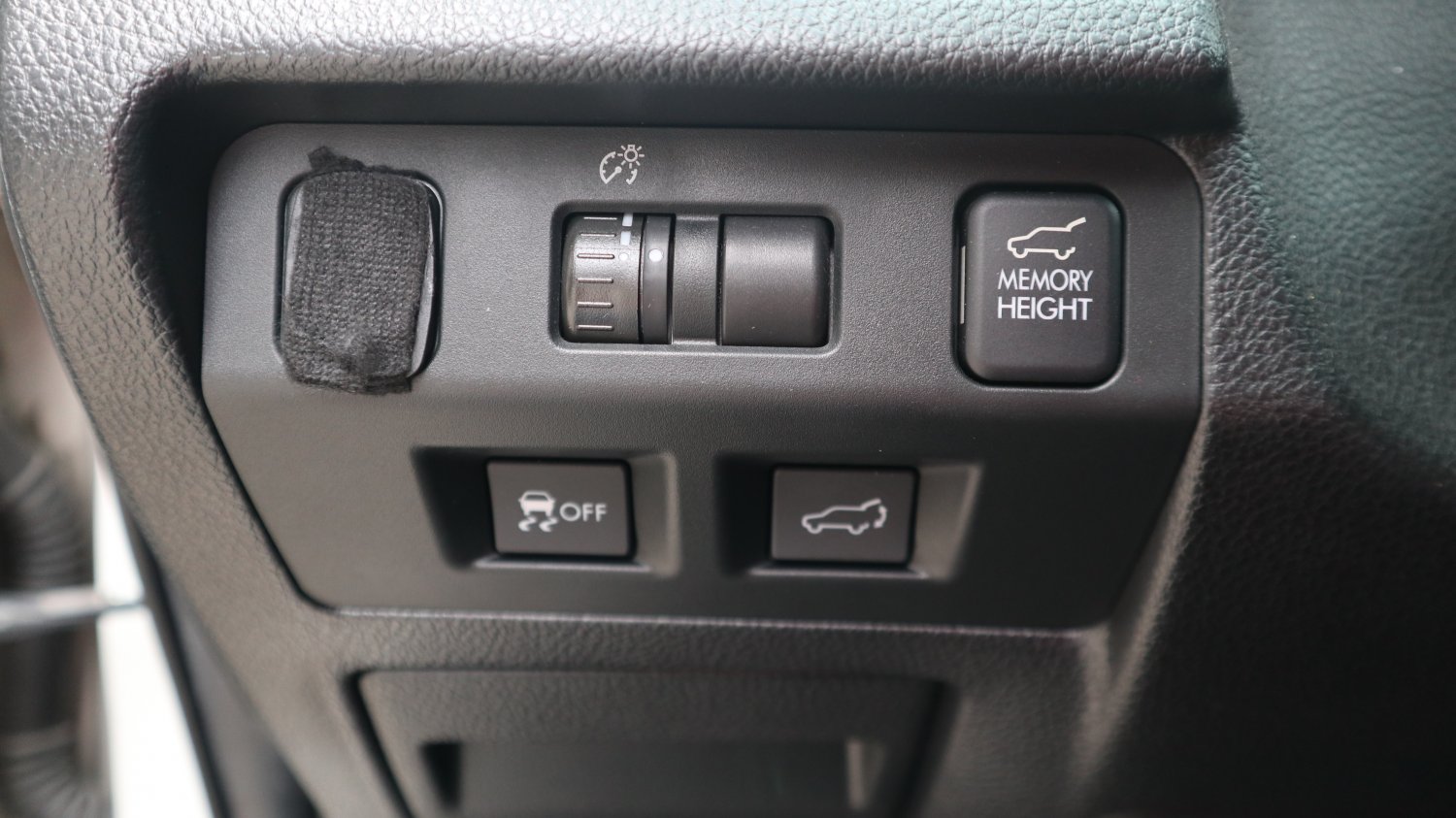 Subaru 速霸陸 ／ Forester ／ 2013年 ／ 2013年 Subaru Forester 白色 速霸陸中古休旅車 ／ 佳里興店(台南)