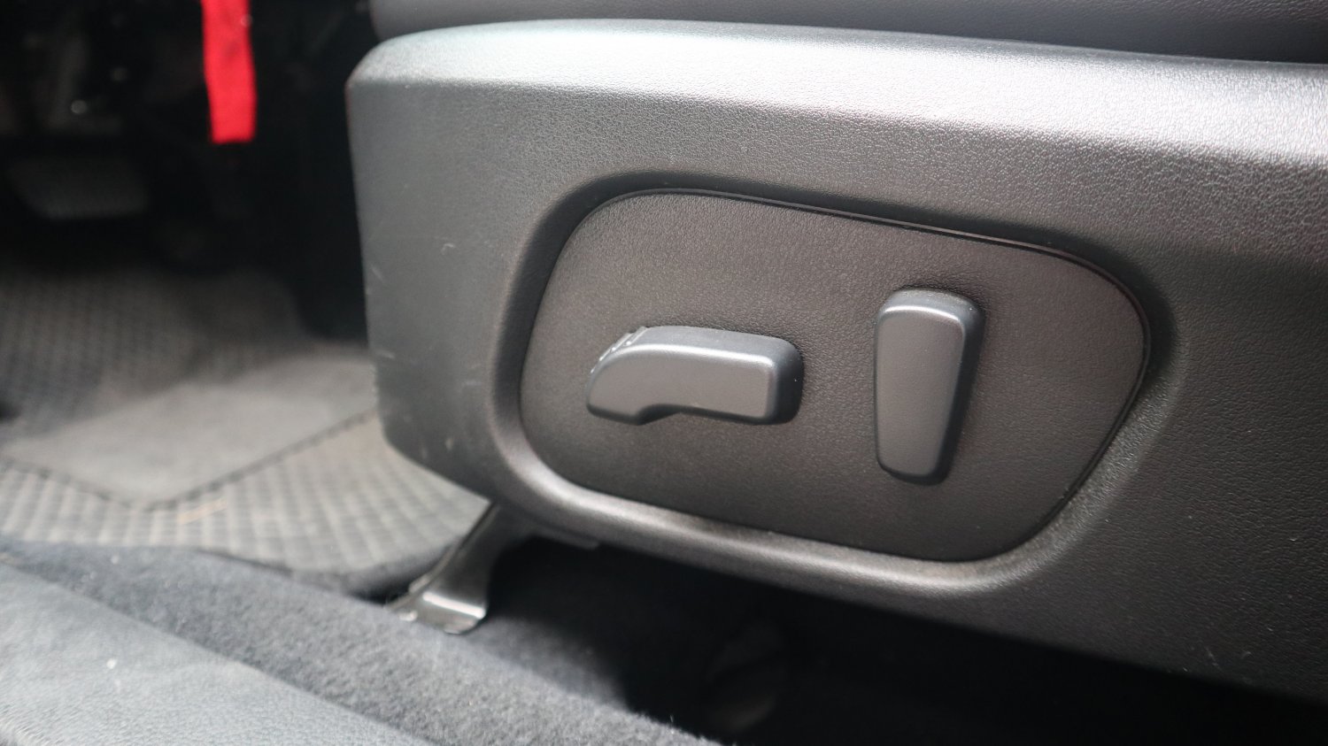 Subaru 速霸陸 ／ Forester ／ 2013年 ／ 2013年 Subaru Forester 白色 速霸陸中古休旅車 ／ 佳里興店(台南)