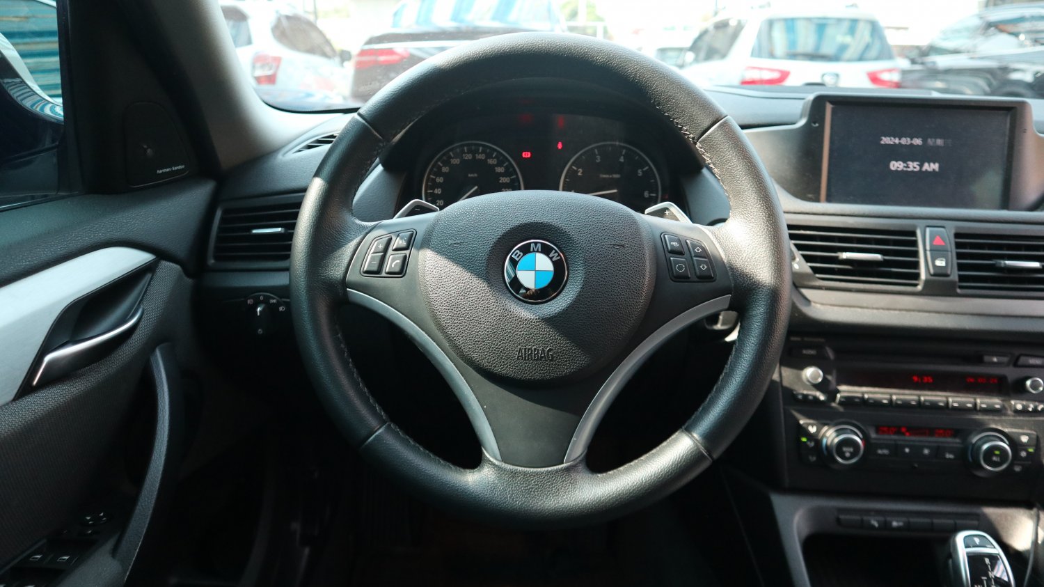 Bmw 寶馬 ／ X1 ／ 2012年 ／ 2012年 BMW X1 白色 寶馬中古車 ／ 九肇匯元汽車 (台南)