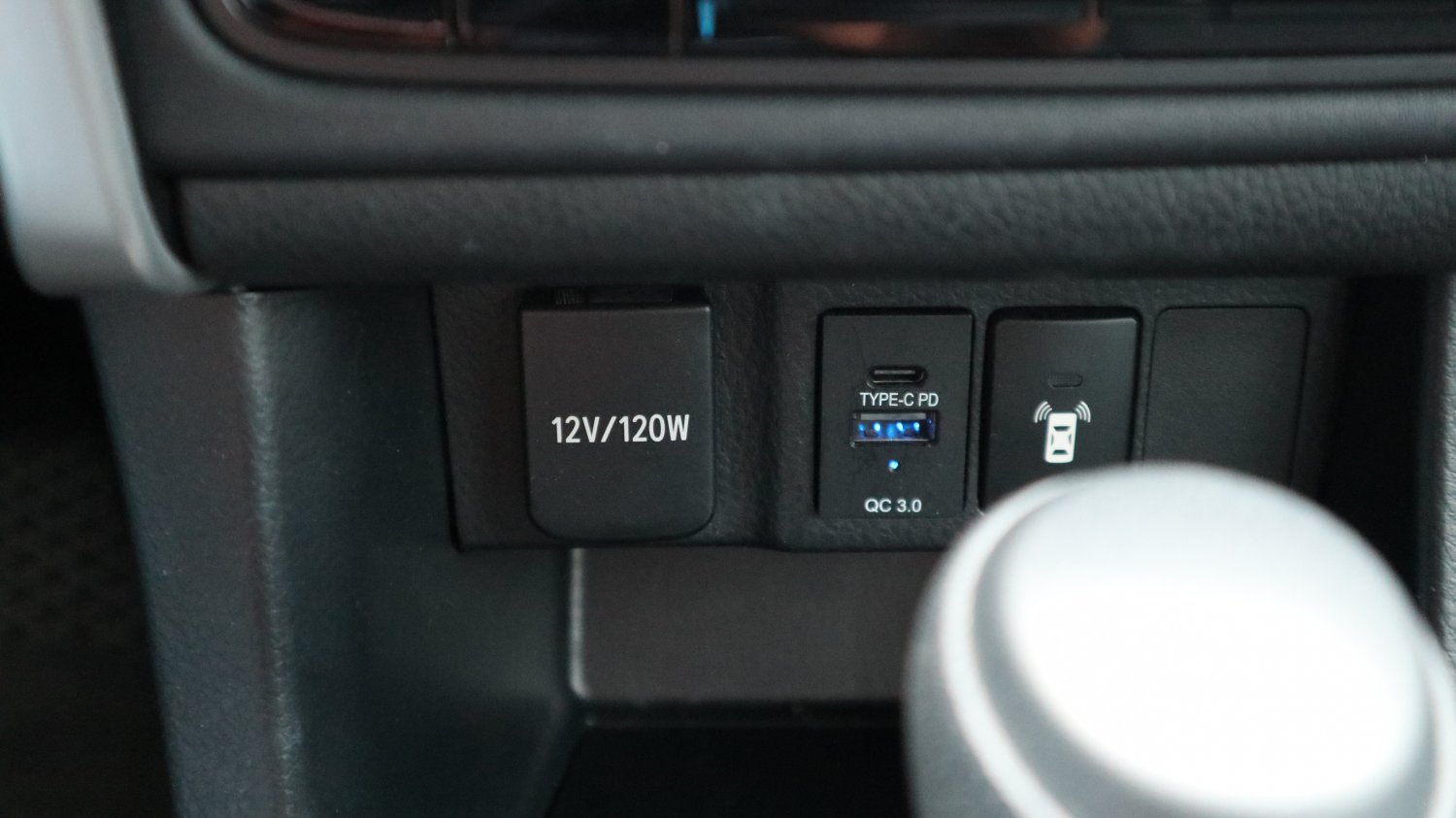 Toyota 豐田 ／ Altis ／ 2018年 ／ 2018年 Toyota Altis 灰色 豐田中古車 ／ 成交區
