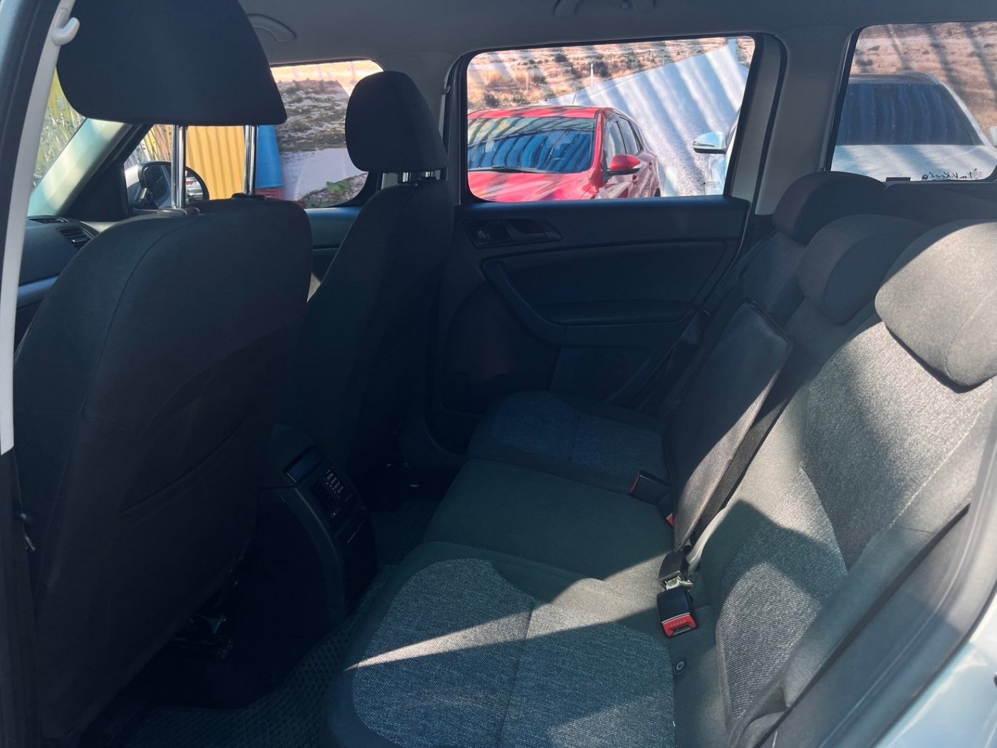 Skoda 司可達 ／ Yeti ／ 2014年 ／ 2014年Skoda Yeti 銀色 司可達中古車 ／ 車輛外調中