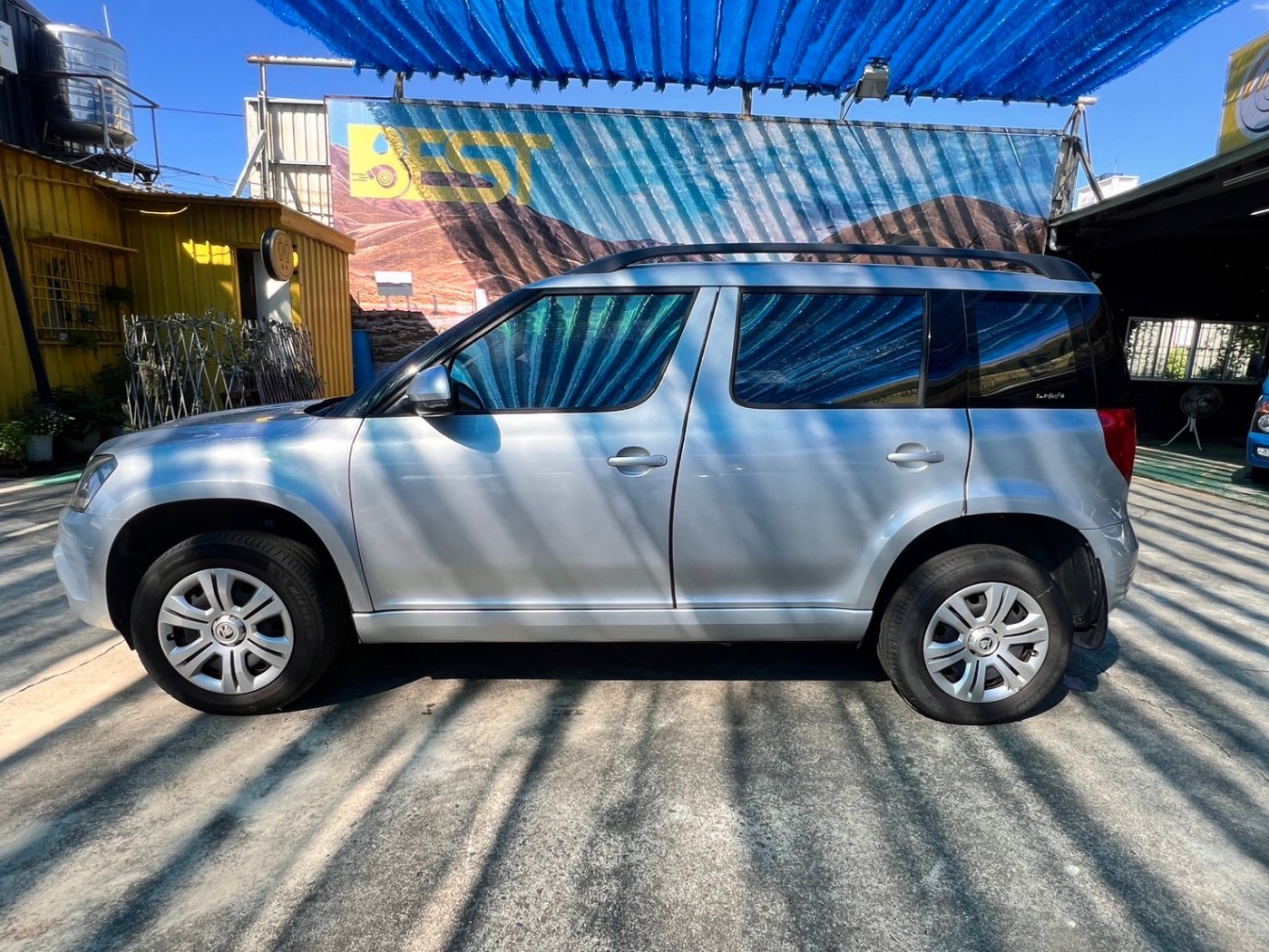 Skoda 司可達 ／ Yeti ／ 2014年 ／ 2014年Skoda Yeti 銀色 司可達中古車 ／ 車輛外調中