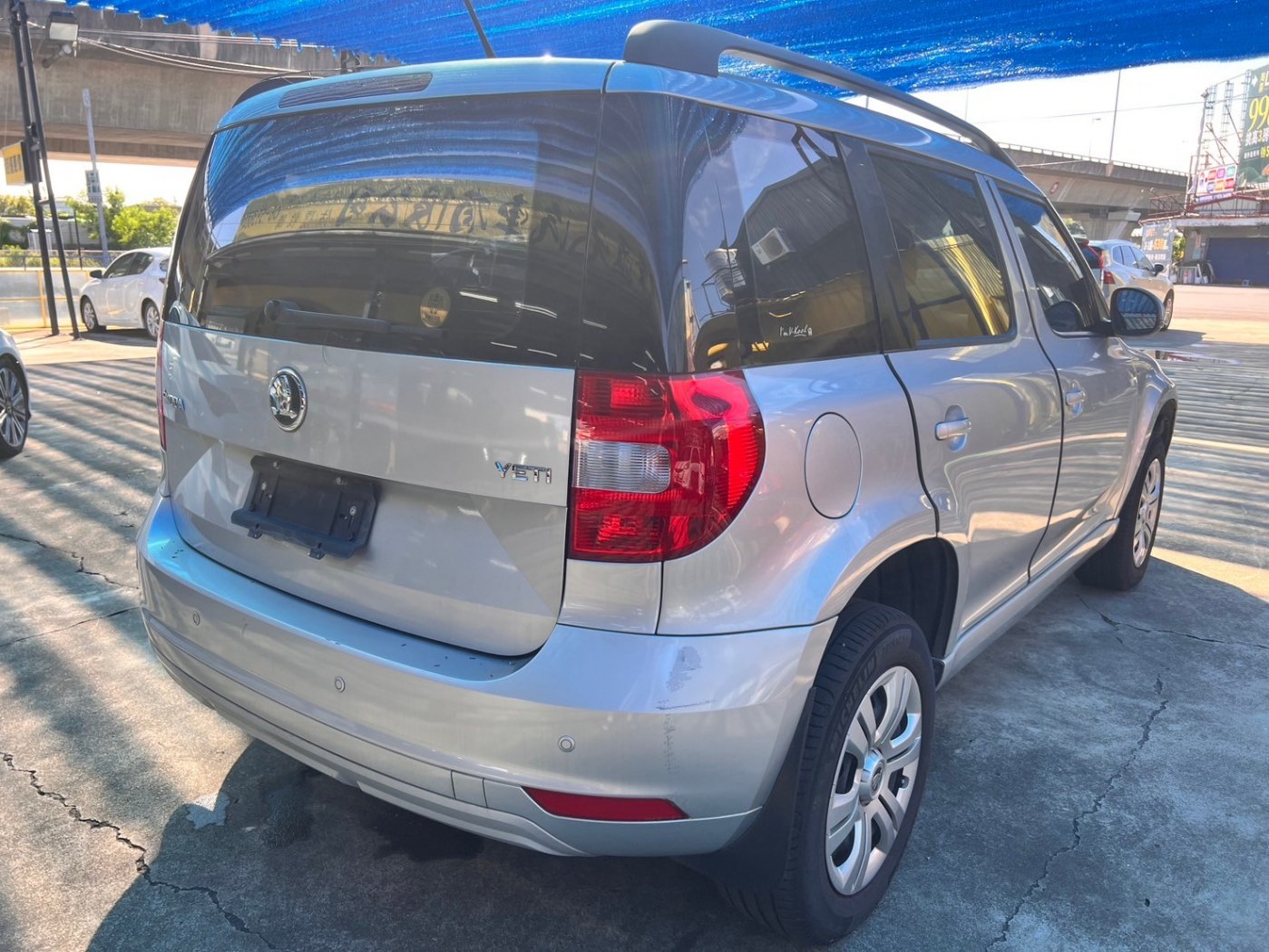 Skoda 司可達 ／ Yeti ／ 2014年 ／ 2014年Skoda Yeti 銀色 司可達中古車 ／ 車輛外調中