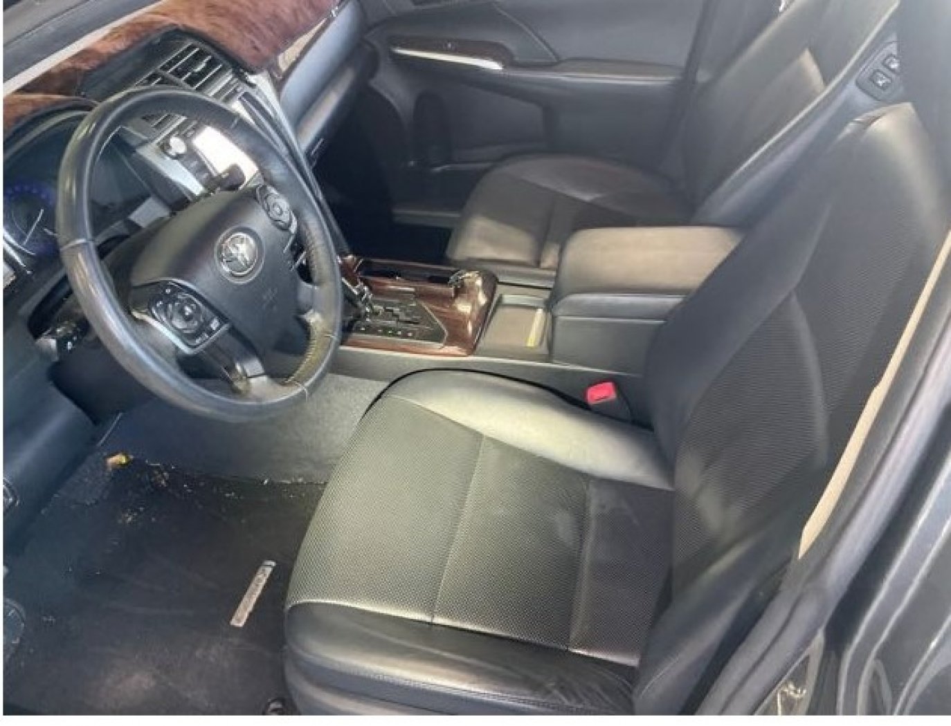 Toyota 豐田 ／ Camry ／ 2016年 ／ 2016年Toyota Camry 灰色 豐田中古車 ／ 九肇匯元汽車 (台南)