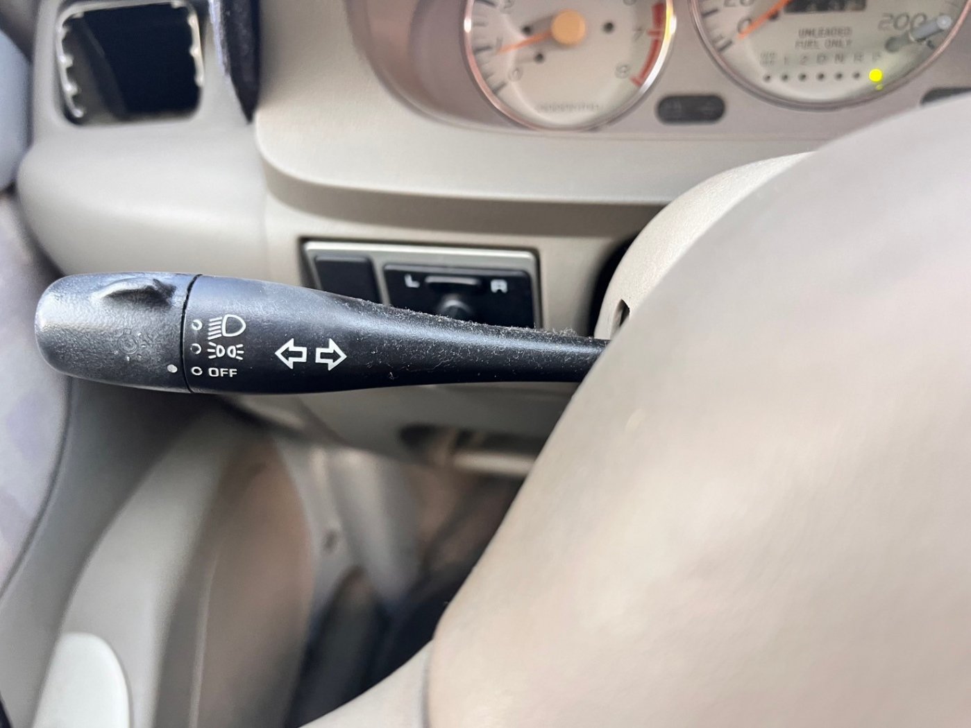 Nissan 日產 ／ March ／ 2001年 ／ 2001年Nissan March 白色 日產中古車 ／ 佳里興店(台南)