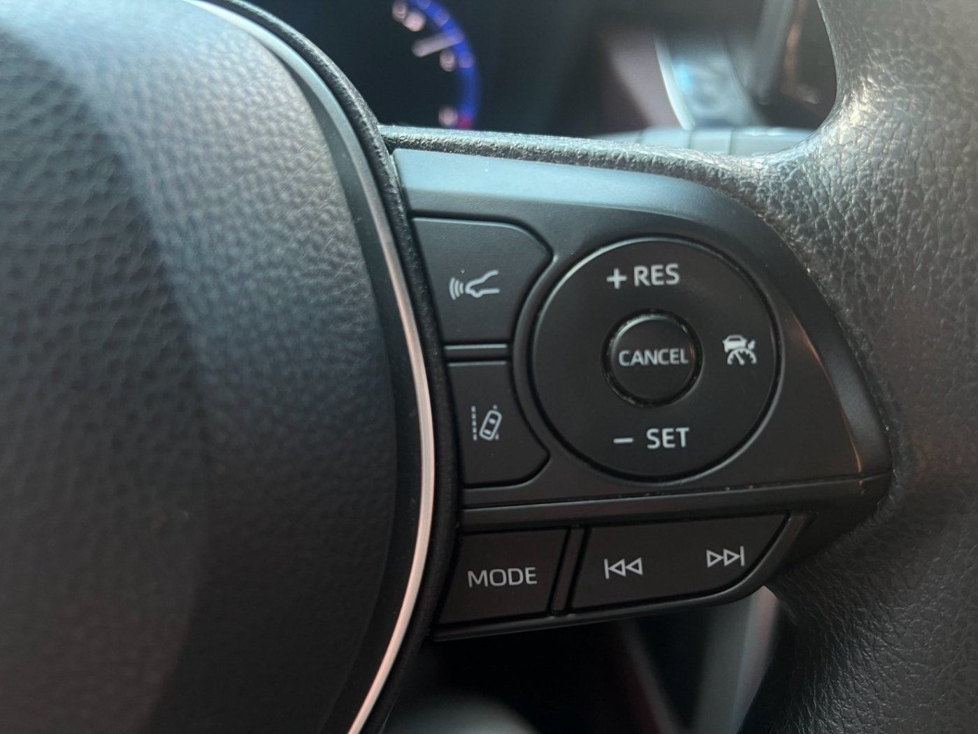 Toyota 豐田 ／ Corolla ／ 2022年 ／ 2022年 Toyota Corolla  Cross  淺藍色 豐田中古車 ／ 佳里興店(台南)