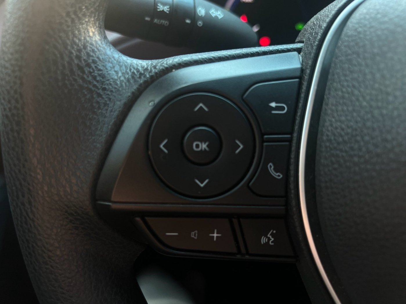 Toyota 豐田 ／ Corolla ／ 2022年 ／ 2022年 Toyota Corolla  Cross  淺藍色 豐田中古車 ／ 佳里興店(台南)