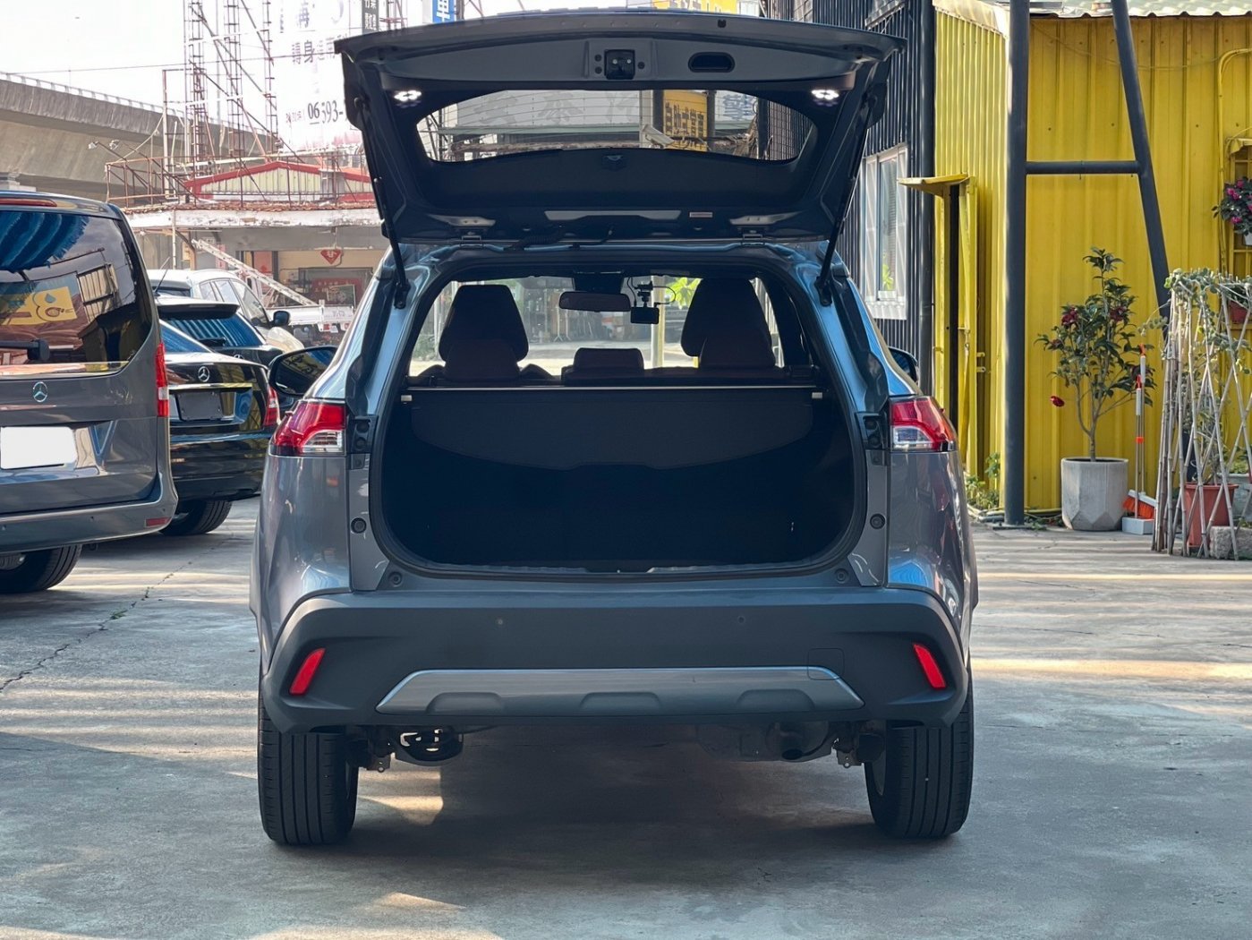 Toyota 豐田 ／ Corolla ／ 2022年 ／ 2022年 Toyota Corolla  Cross  淺藍色 豐田中古車 ／ 佳里興店(台南)
