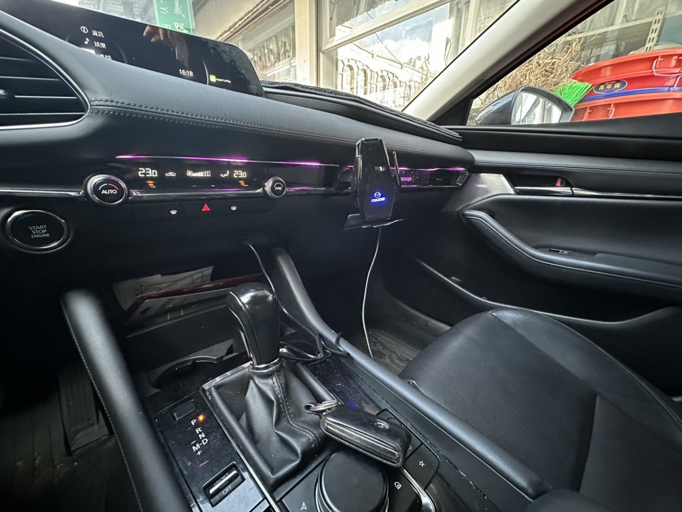 Mazda 馬自達 ／ Mazda 3 ／ 2022年 ／ 2022年Mazda 3 黑色 馬自達中古車 ／ 成交區