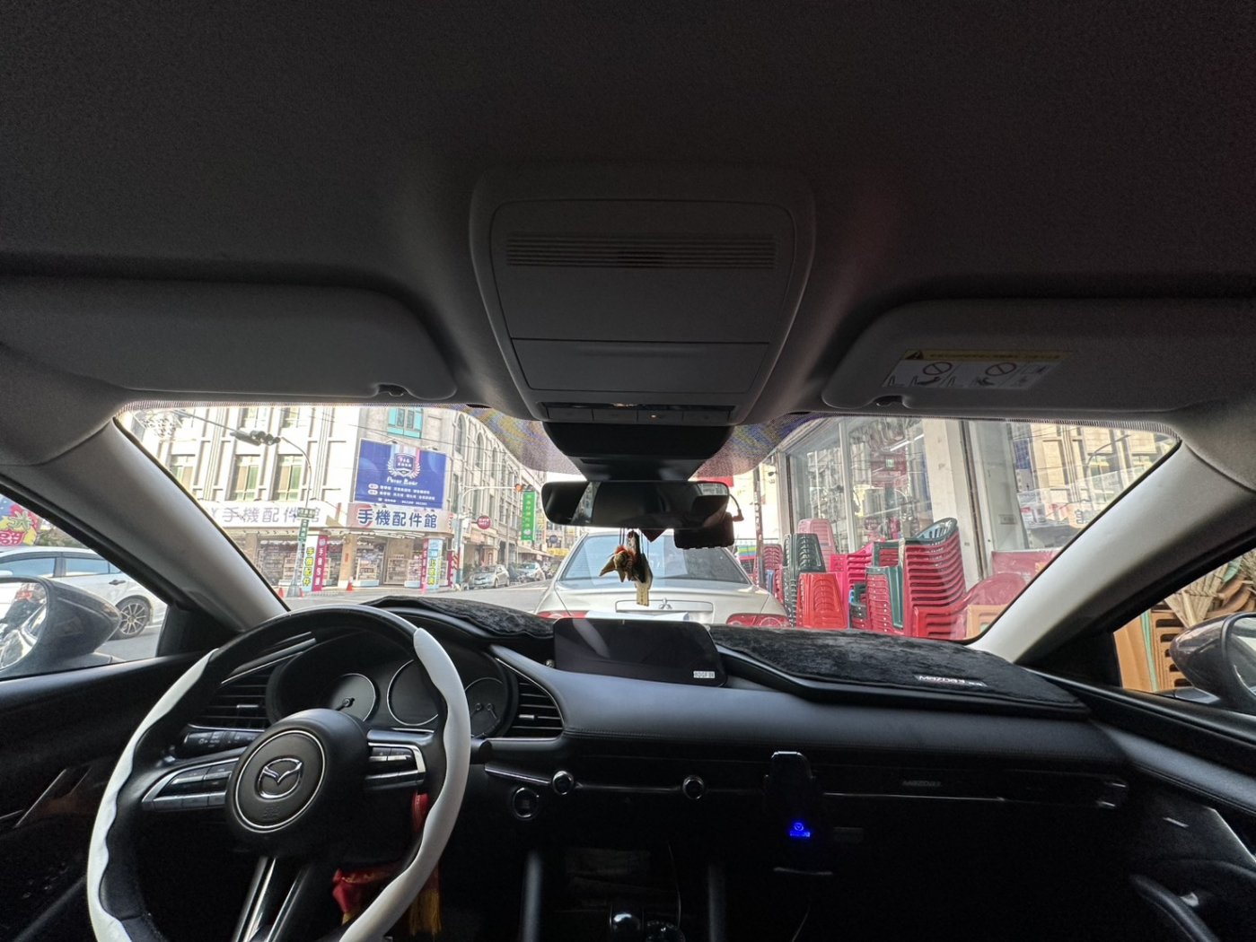 Mazda 馬自達 ／ Mazda 3 ／ 2022年 ／ 2022年Mazda 3 黑色 馬自達中古車 ／ 成交區