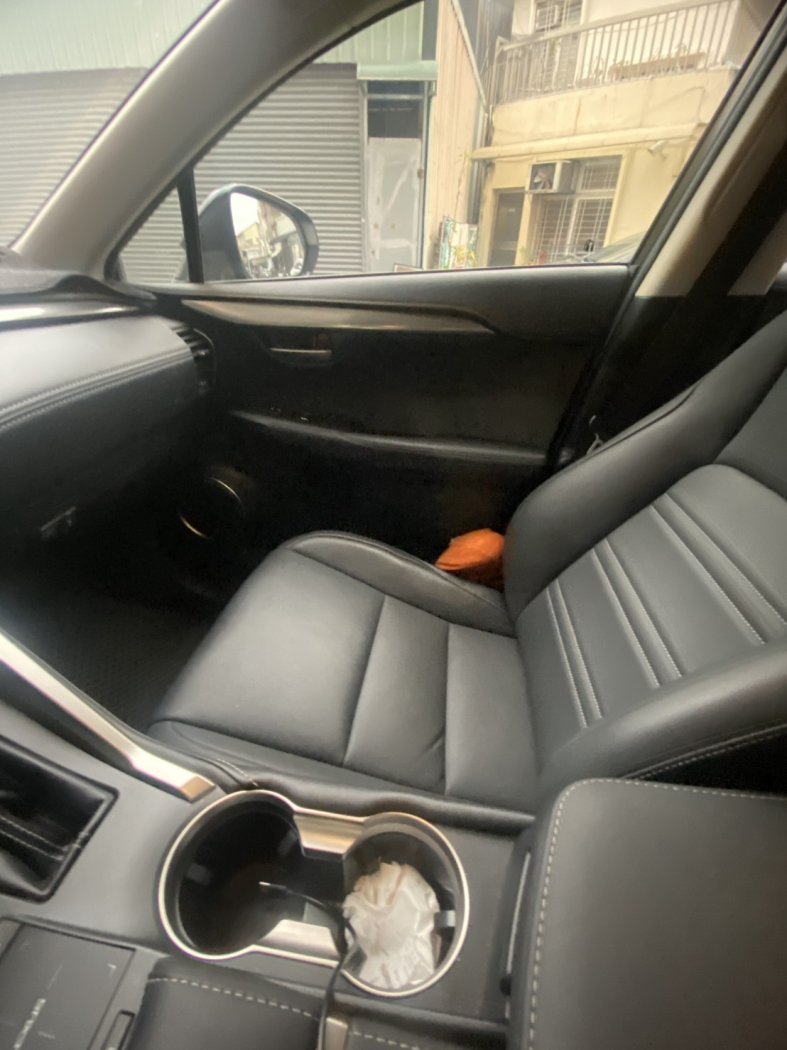 Lexus 凌志 ／ NX 系列 ／ 2021年 ／ 2021年Lexus NX200 淺棕色 凌志中古車 ／ 成交區