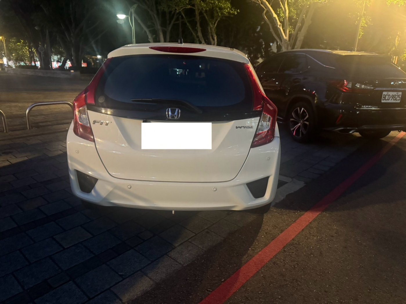 Honda 本田 ／ FIT ／ 2017年 ／ 2017年Honda  FIT  白色 本田中古車 ／ MG車庫(台南)