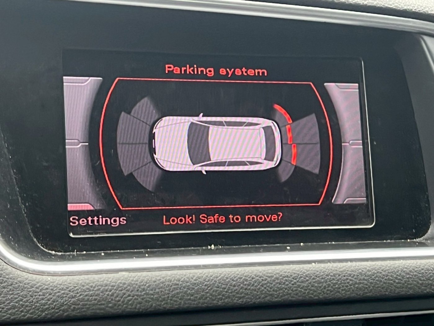 Audi 奧迪 ／ Q5 ／ 2011年 ／ 2011年 Audi Q5 銀色 奧迪中古車 ／ 九肇匯元汽車 (台南)