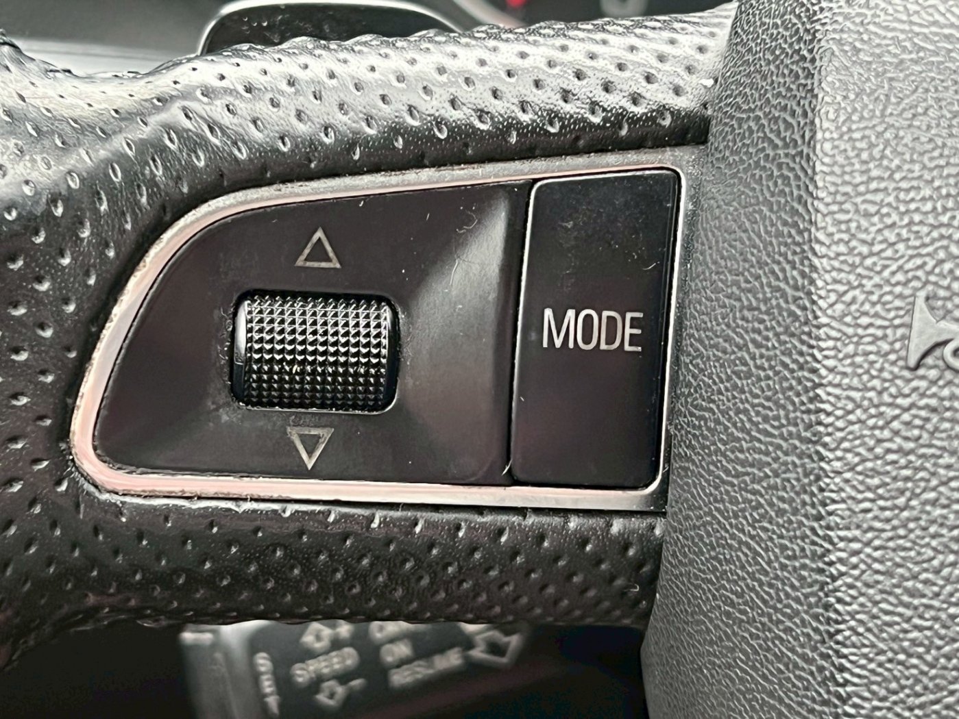 Audi 奧迪 ／ Q5 ／ 2011年 ／ 2011年 Audi Q5 銀色 奧迪中古車 ／ 九肇匯元汽車 (台南)