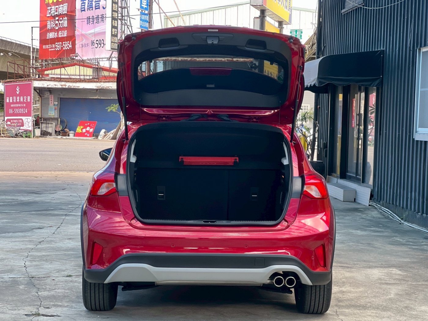 Ford 福特 ／ Focus ／ 2022年 ／ 2022年 Ford Focus 紅色 福特中古車 ／ 高拍