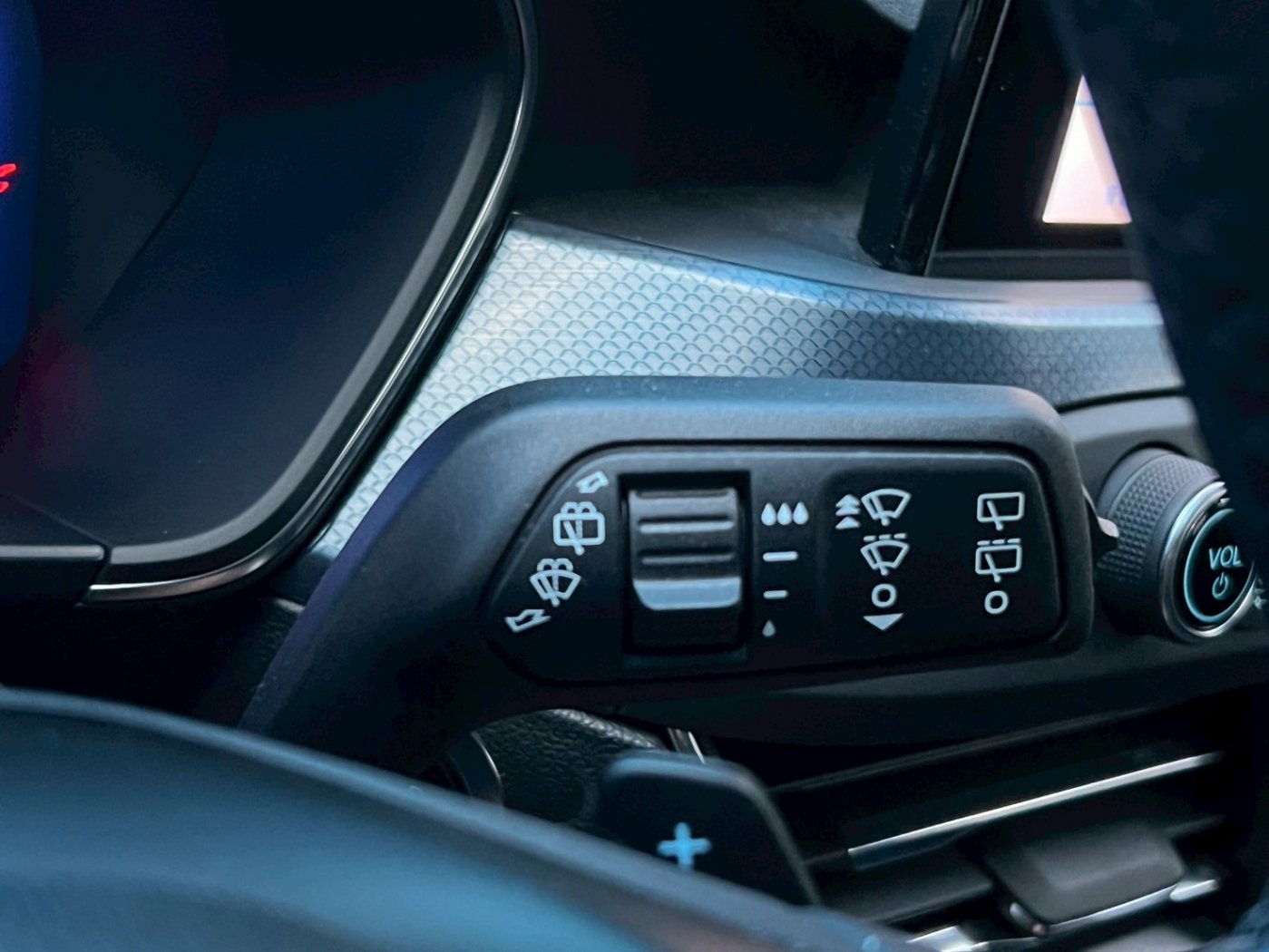 Ford 福特 ／ Focus ／ 2022年 ／ 2022年 Ford Focus 紅色 福特中古車 ／ 高拍