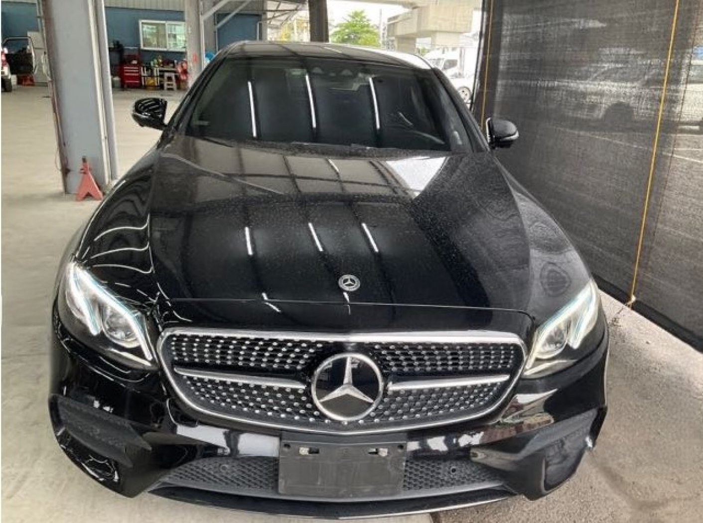 Benz 賓士 ／ E-Class ／ 2017年 ／ 2017年 Benz E250 黑色 賓士中古車 ／ 九肇匯元汽車 (台南)
