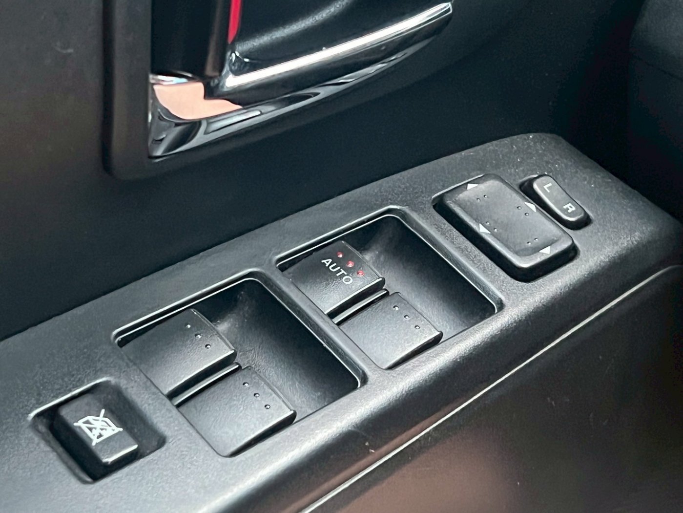 Mazda 馬自達 ／ Mazda 5 ／ 2013年 ／ 2013年 Mazda 5 灰色 馬自達中古休旅車 ／ 九肇匯元汽車 (台南)