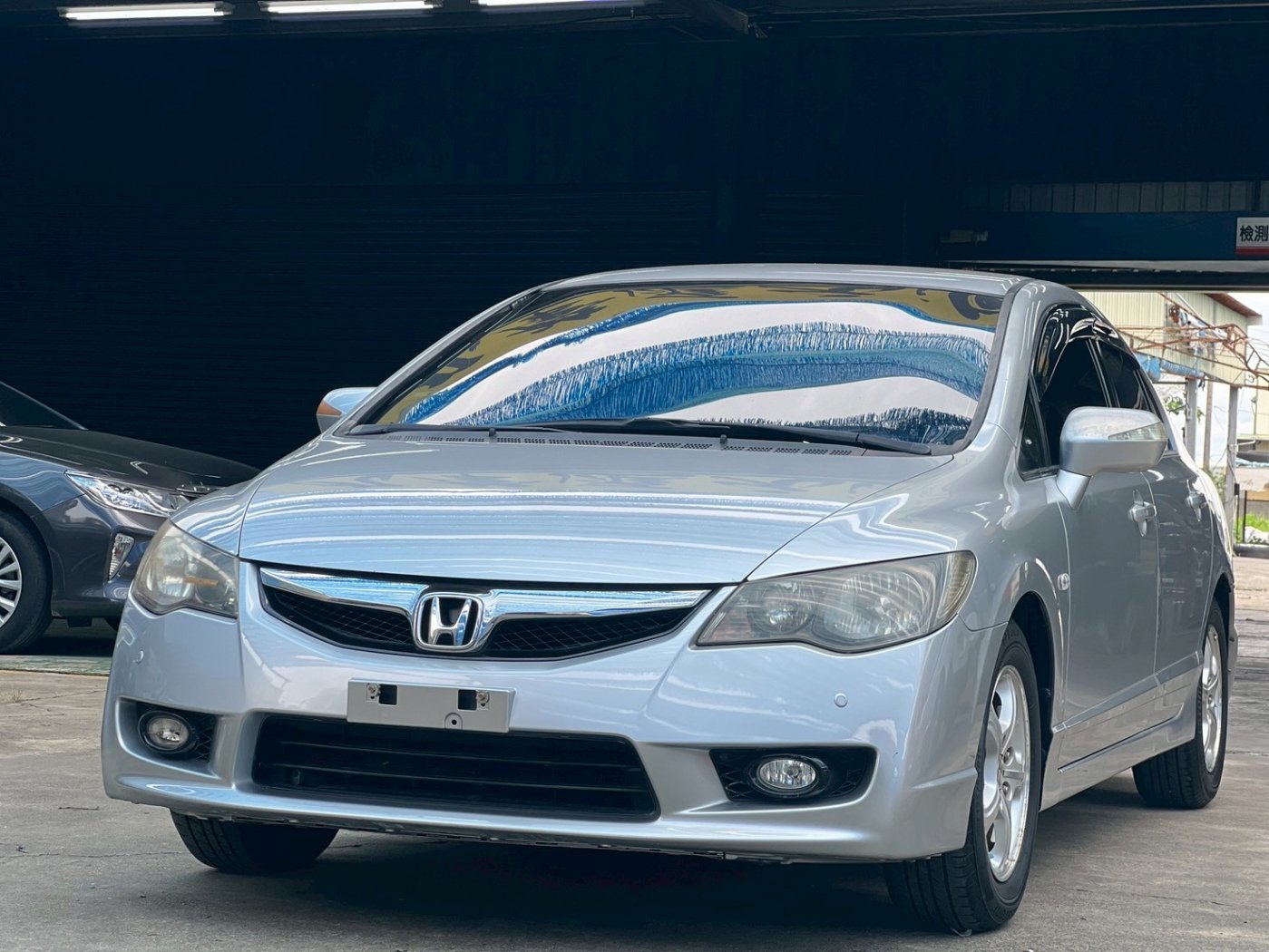 Honda 本田 ／ Civic 喜美 ／ 2009年 ／ 2009年 Honda Civic 銀色 本田中古車 ／ 成交區
