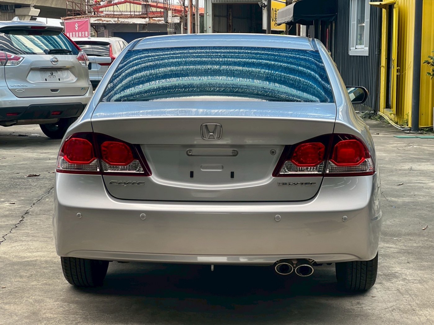 Honda 本田 ／ Civic 喜美 ／ 2009年 ／ 2009年 Honda Civic 銀色 本田中古車 ／ 成交區