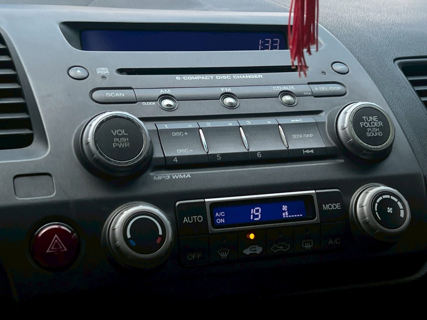 Honda 本田 ／ Civic 喜美 ／ 2009年 ／ 2009年 Honda Civic 銀色 本田中古車 ／ 成交區