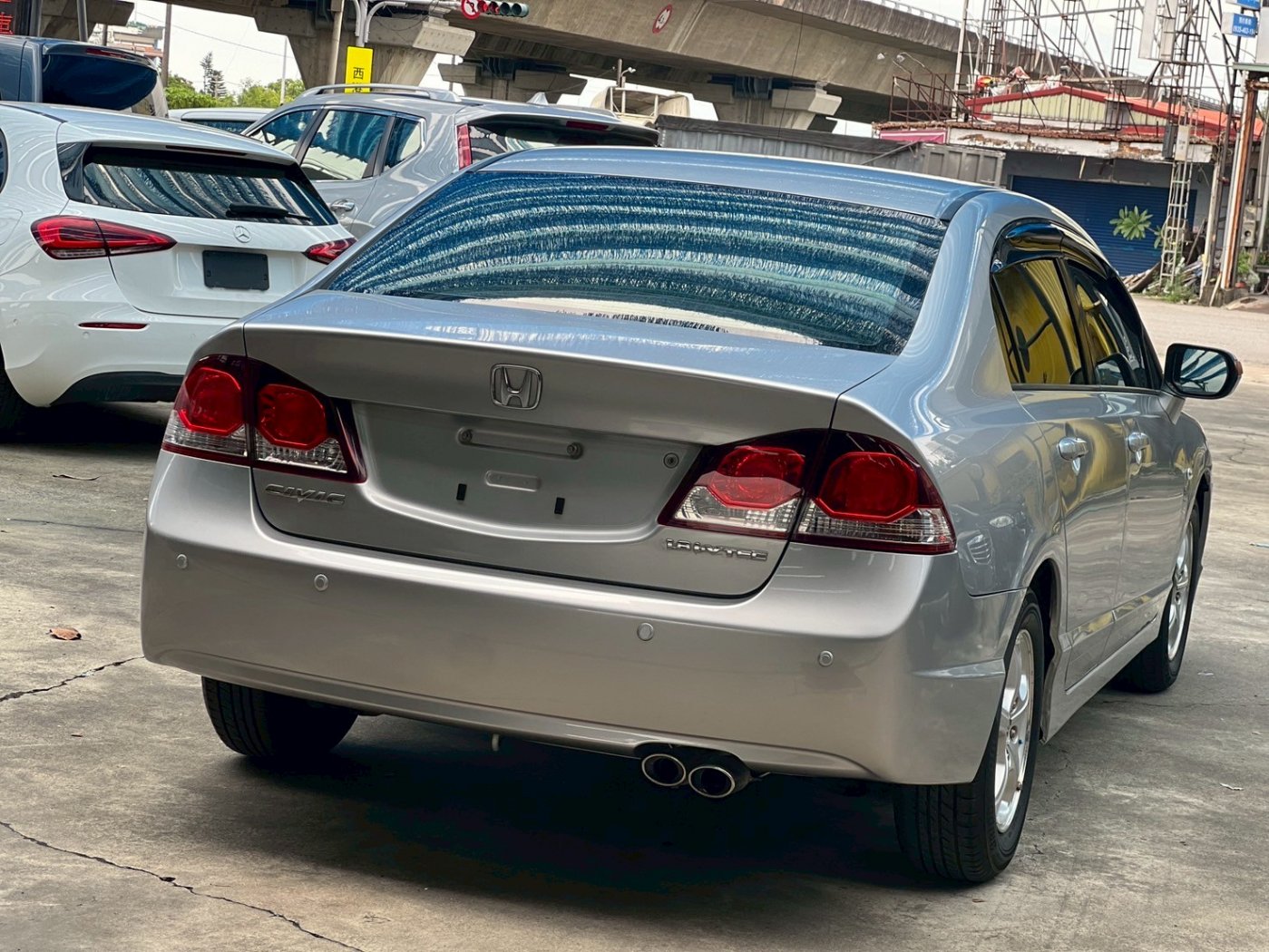 Honda 本田 ／ Civic 喜美 ／ 2009年 ／ 2009年 Honda Civic 銀色 本田中古車 ／ 成交區