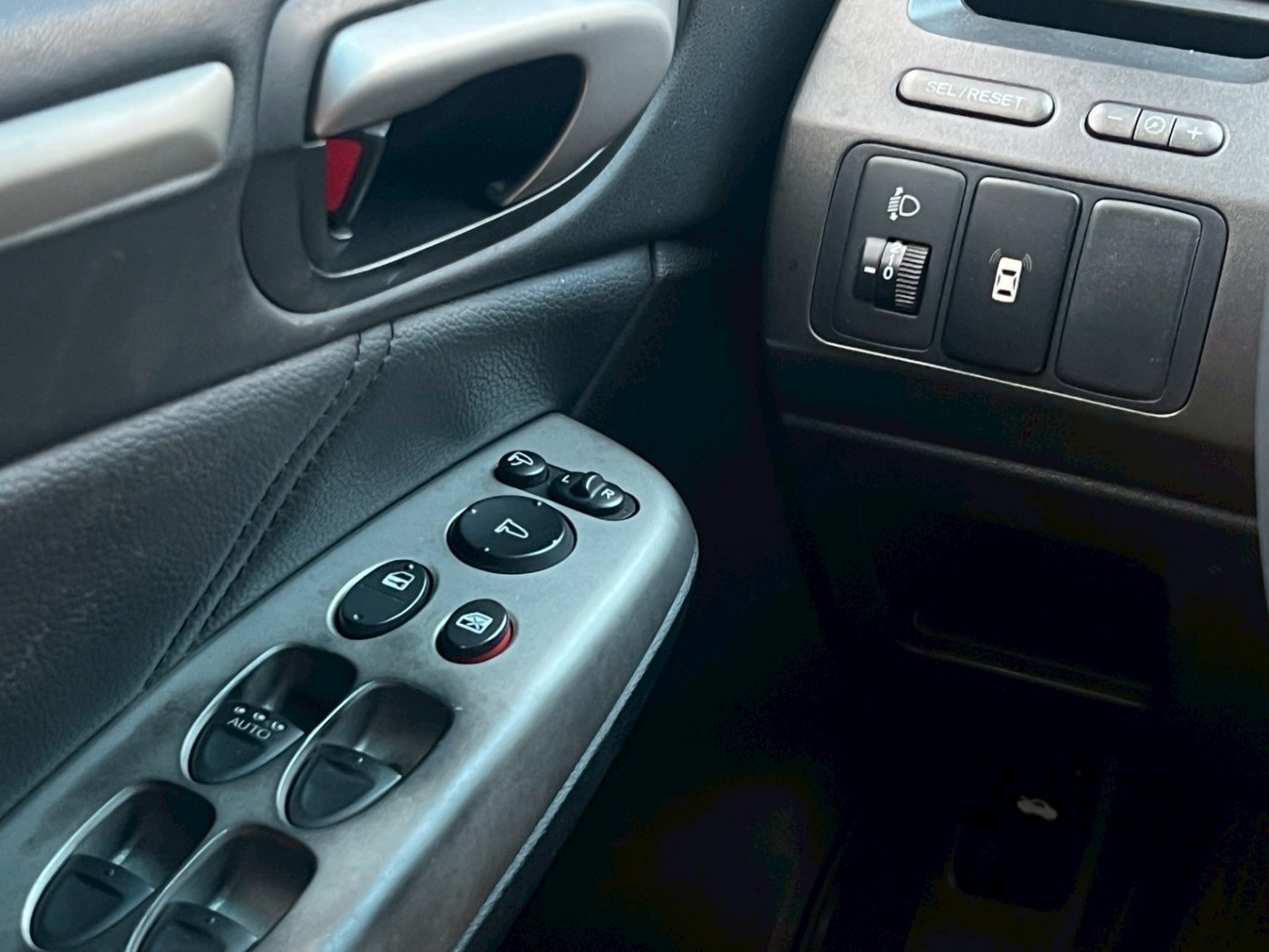 Honda 本田 ／ Civic 喜美 ／ 2009年 ／ 2009年 Honda Civic 銀色 本田中古車 ／ 成交區