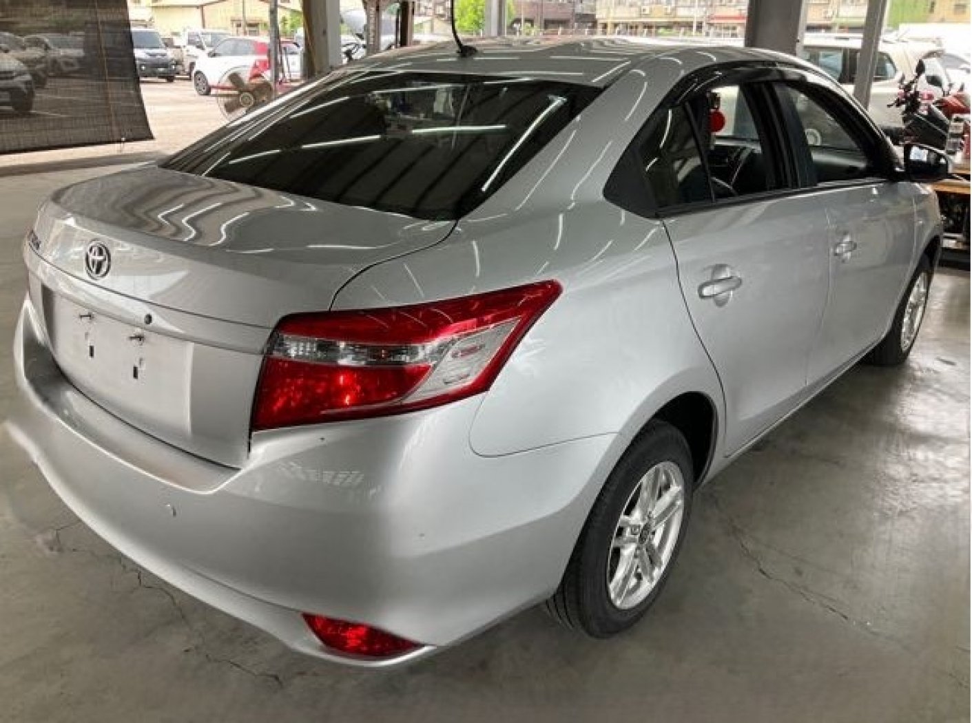 Toyota 豐田 ／ Vios ／ 2018年 ／ 2018年 Toyota vios  銀色 豐田中古車 ／ 佳里興店(台南)