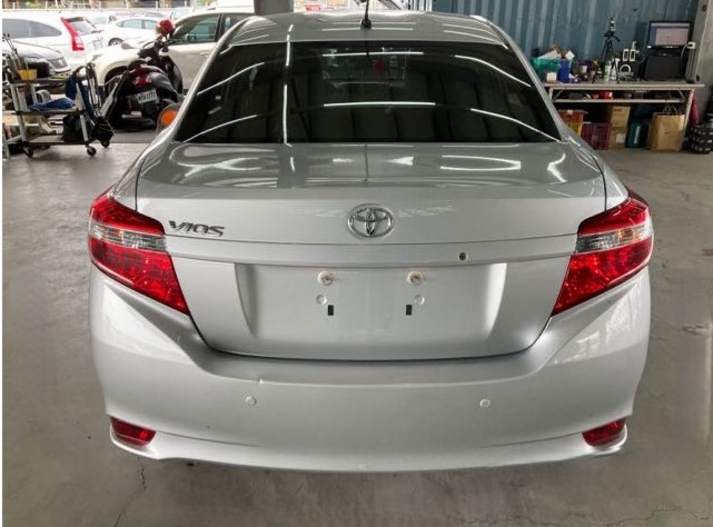 Toyota 豐田 ／ Vios ／ 2018年 ／ 2018年 Toyota vios  銀色 豐田中古車 ／ 佳里興店(台南)