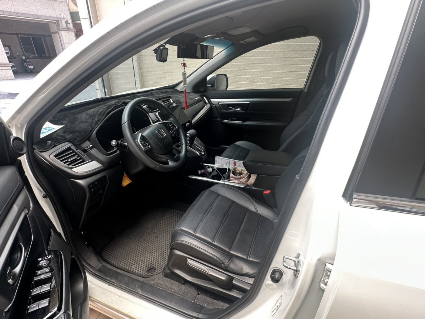 Honda 本田 ／ CR-V ／ 2020年 ／ 2020年Honda CRV 白色 本田中古車 ／ MG車庫(台南)