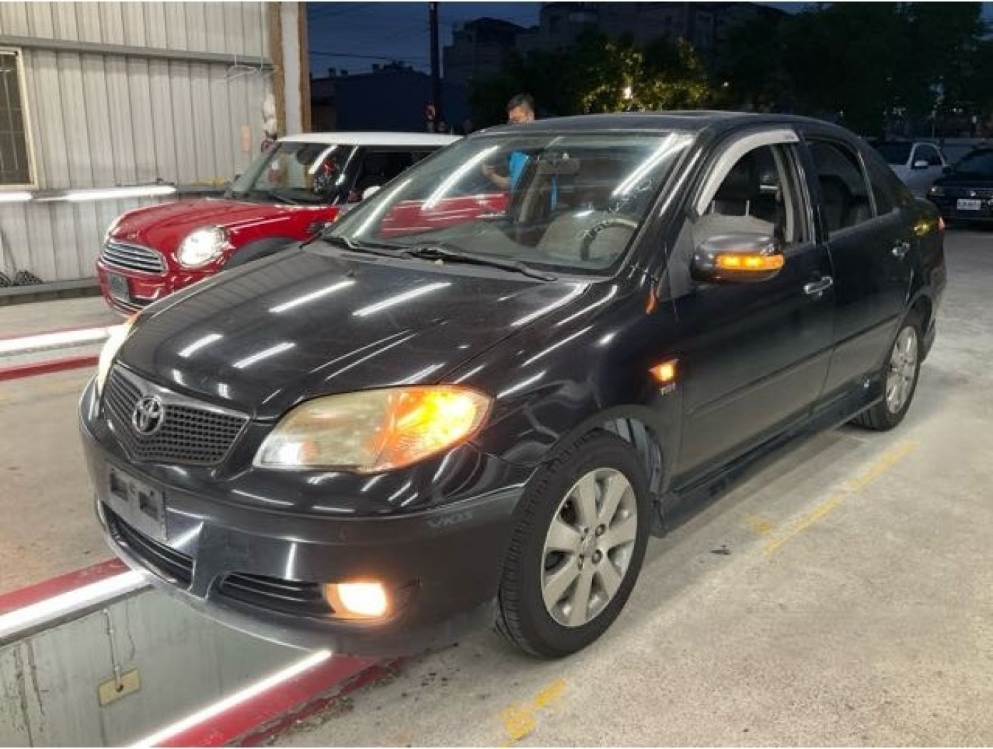 Toyota 豐田 ／ Vios ／ 2005年 ／ 2005年 Toyota vios  黑色 豐田中古車 ／ 九肇匯元汽車 (台南)