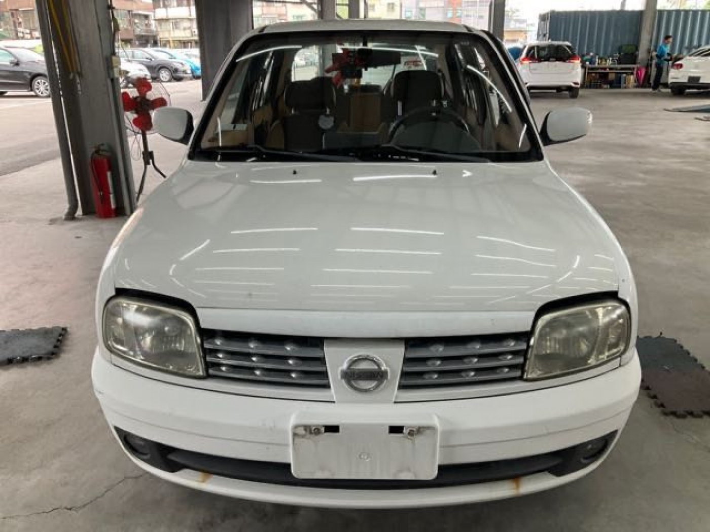 Nissan 日產 ／ March ／ 2006年 ／ 2006年Nissan March 白色 日產中古車 ／ 九肇匯元汽車 (台南)