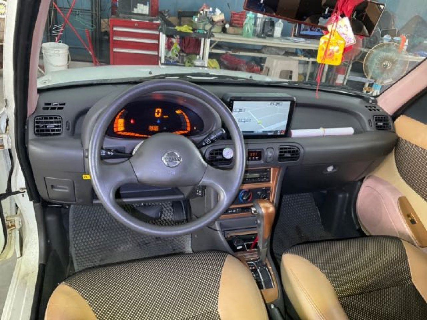 Nissan 日產 ／ March ／ 2006年 ／ 2006年Nissan March 白色 日產中古車 ／ 九肇匯元汽車 (台南)