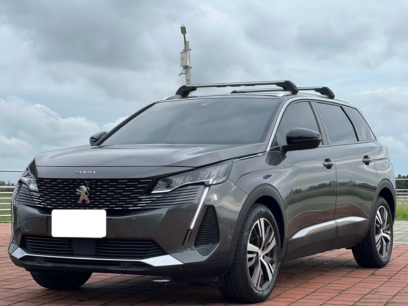 Peugeot 寶獅/5008/202204/1499c.c/MG車庫(台南)