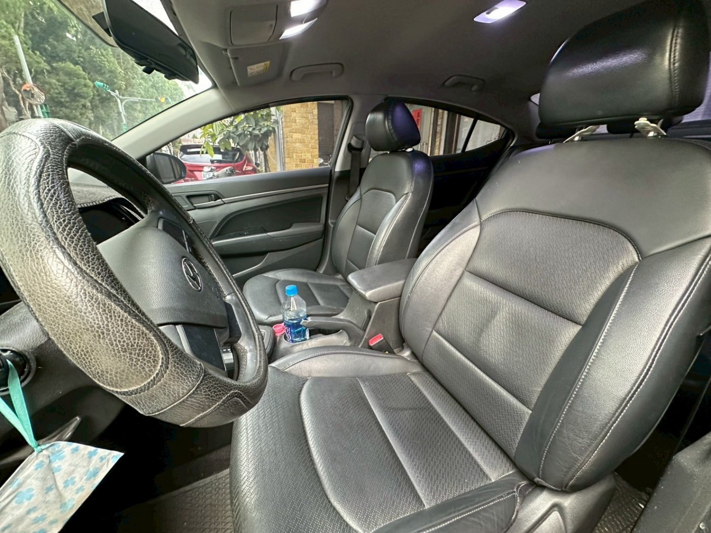 Hyundai 現代 ／ Elantra ／ 2017年 ／ 2017年Hyundai Elantra 灰色 現代中古車 ／ 成交區