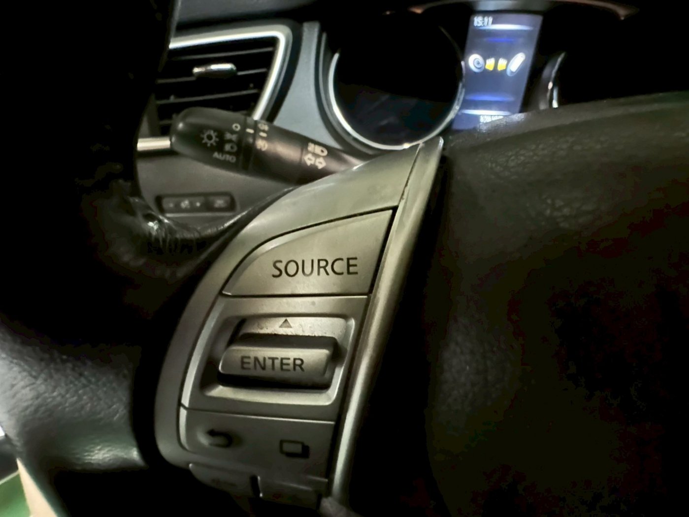 Nissan 日產 ／ X-Trail ／ 2016年 ／ 2016年Nissan X-Trail 銀色 日產中古車 ／ 九肇匯元汽車 (台南)