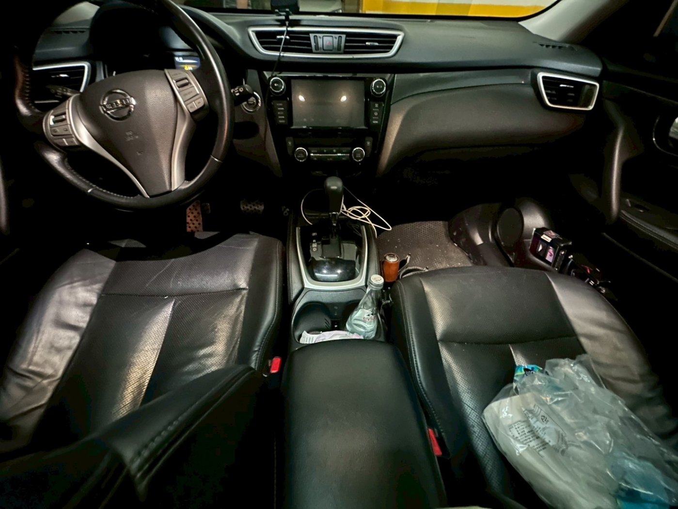 Nissan 日產 ／ X-Trail ／ 2016年 ／ 2016年Nissan X-Trail 銀色 日產中古車 ／ 九肇匯元汽車 (台南)