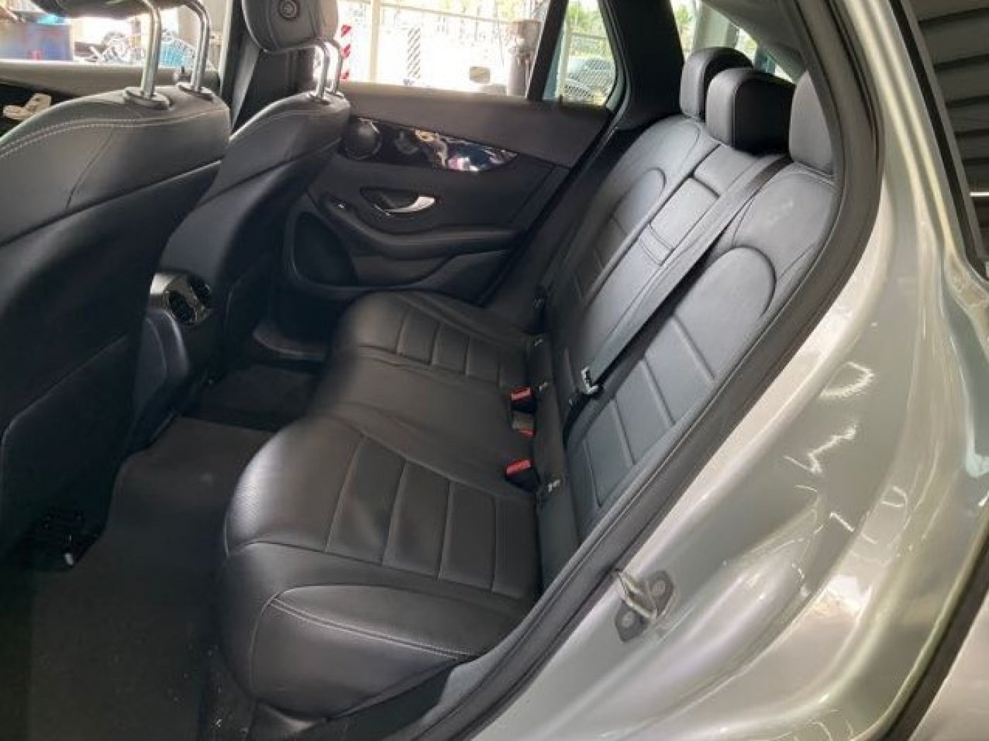 Benz 賓士 ／ GLC-Class ／ 2018年 ／ 2018年 Benz  GLC-200 銀色 賓士休旅車 ／ MG車庫(台南)