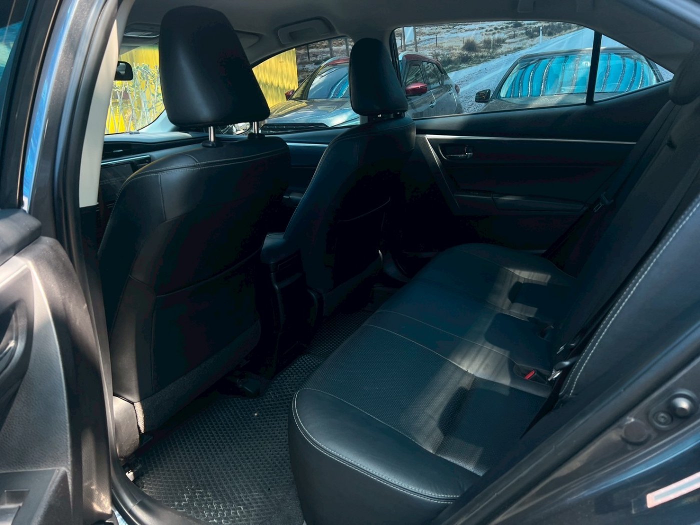 Toyota 豐田 ／ Altis ／ 2017年 ／ 2017年 Toyota Altis 灰色 豐田中古車 ／ 九肇匯元汽車 (台南)