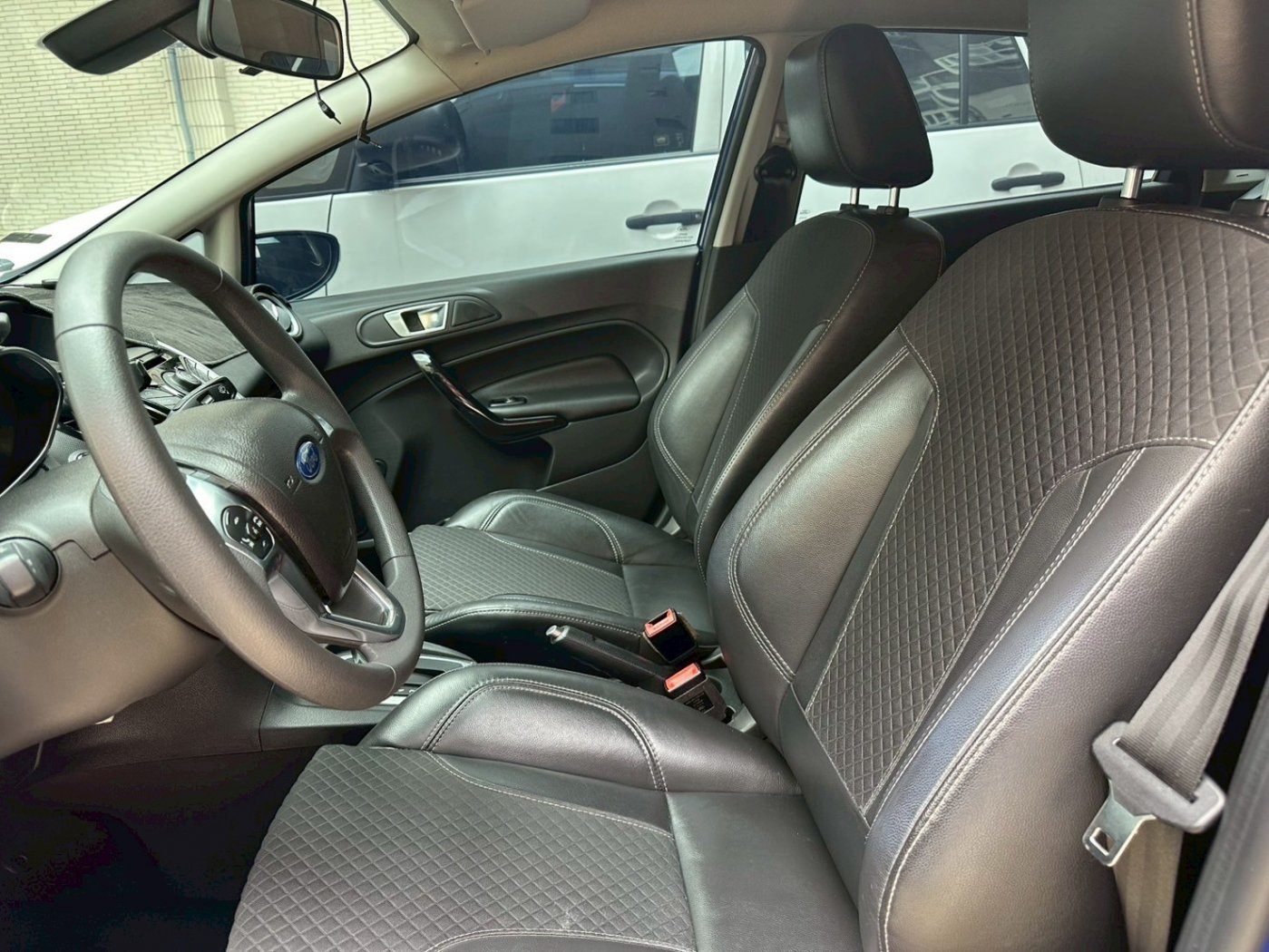 Ford 福特 ／ Fiesta ／ 2015年 ／ 2015年Ford Fiesta 藍色 福特中古車 ／ 成交區