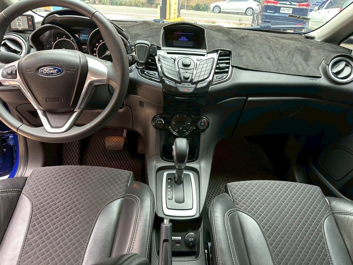 Ford 福特 ／ Fiesta ／ 2015年 ／ 2015年Ford Fiesta 藍色 福特中古車 ／ 成交區