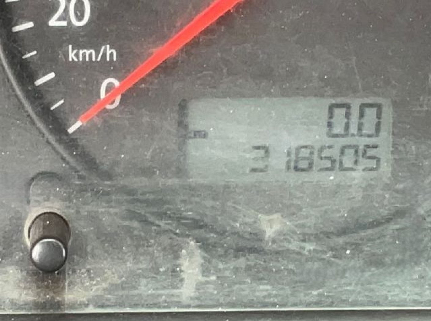 VW 福斯 ／ T5 ／ 2009年 ／ 2009年VW T5 黑色 福斯中古車 ／ 九肇匯元汽車 (台南)