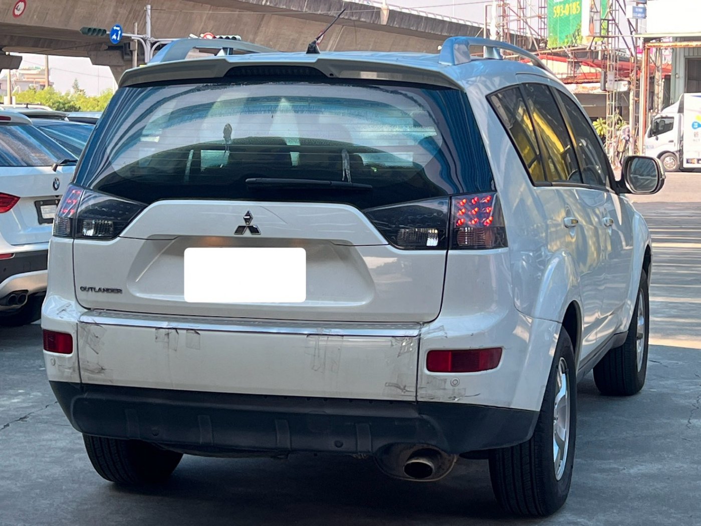 Mitsubishi 三菱 ／ Outlander ／ 2010年 ／ 2010年MitsubishiI Outlander 白色 三菱中古車 ／ MG車庫(台南)