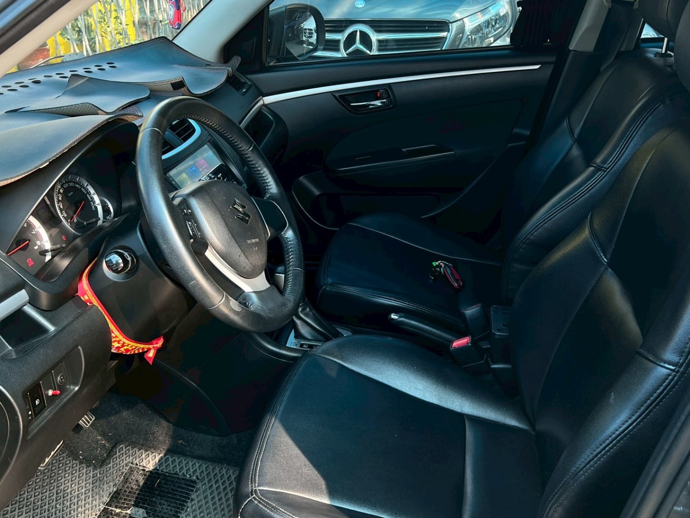 Suzuki 鈴木 ／ Swift ／ 2011年 ／ 2011年Suzuki Swift 灰色 鈴木中古車 ／ MG車庫(台南)