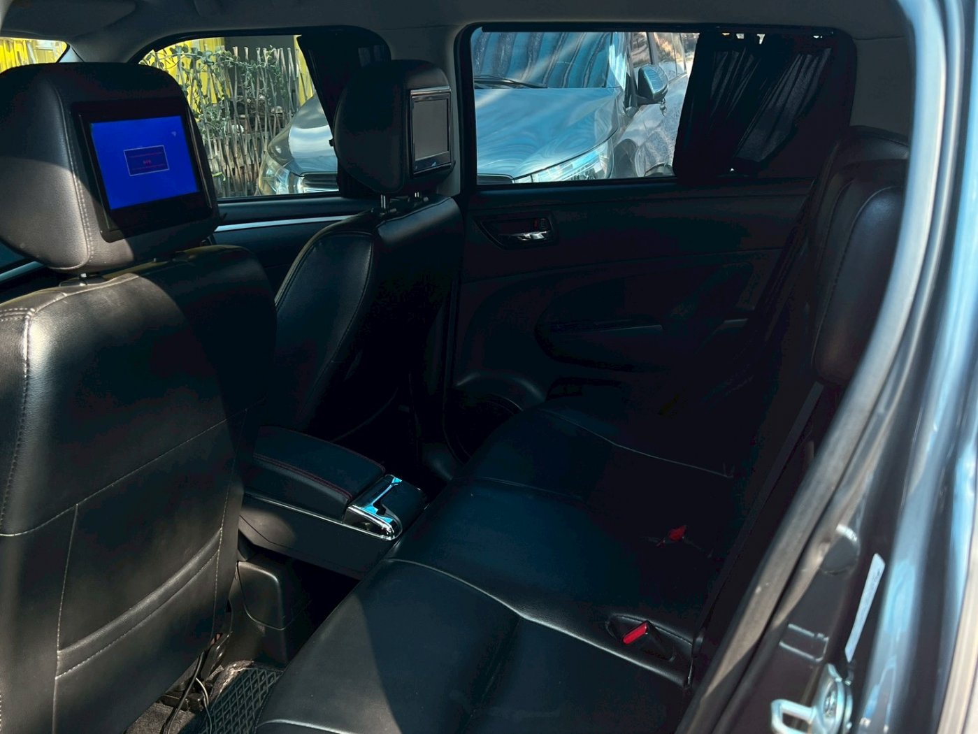 Suzuki 鈴木 ／ Swift ／ 2011年 ／ 2011年Suzuki Swift 灰色 鈴木中古車 ／ MG車庫(台南)