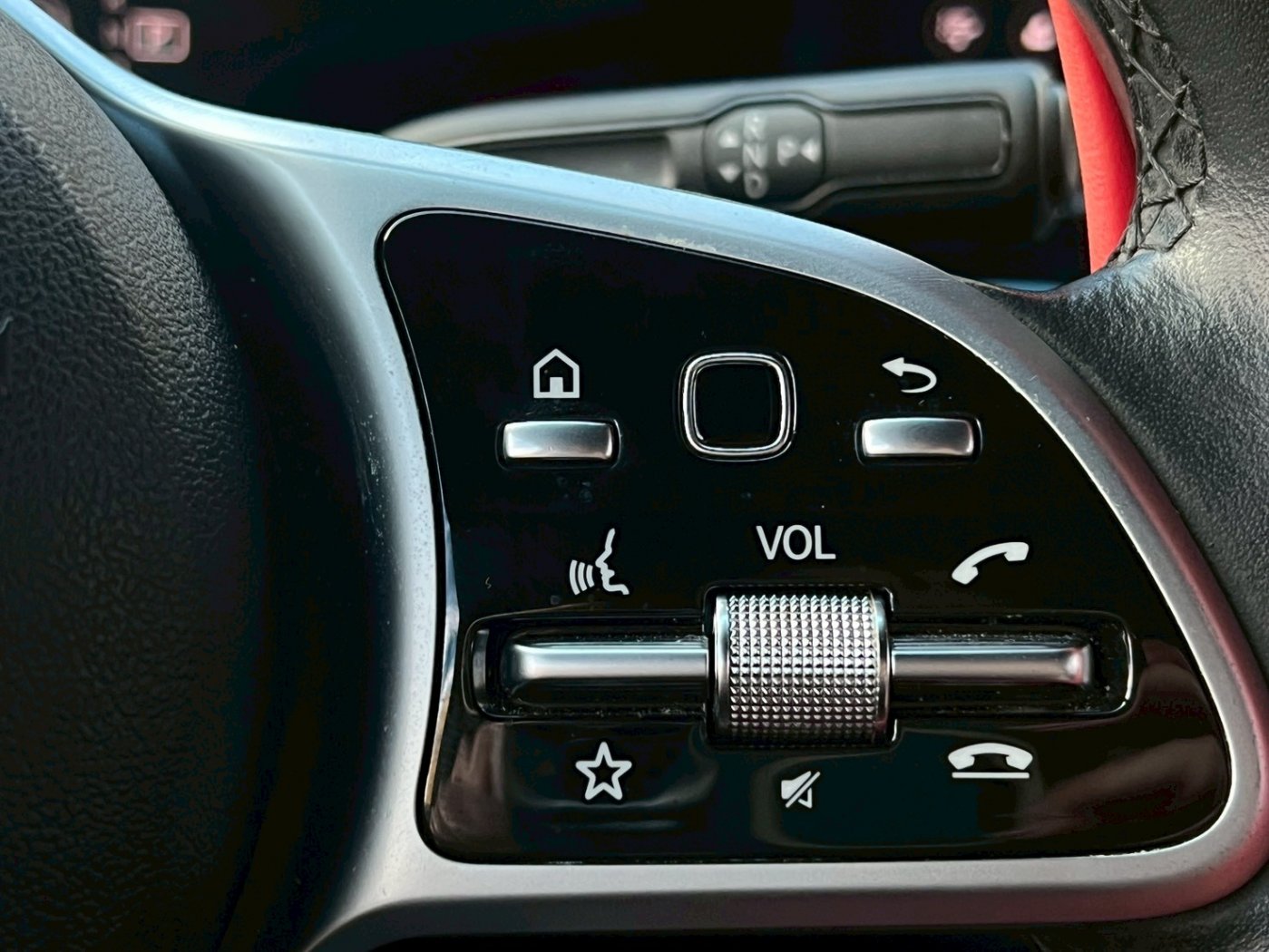 Benz 賓士 ／ A-Class ／ 2019年 ／ 2019年 Benz A200 深灰色 賓士中古車 ／ 高拍