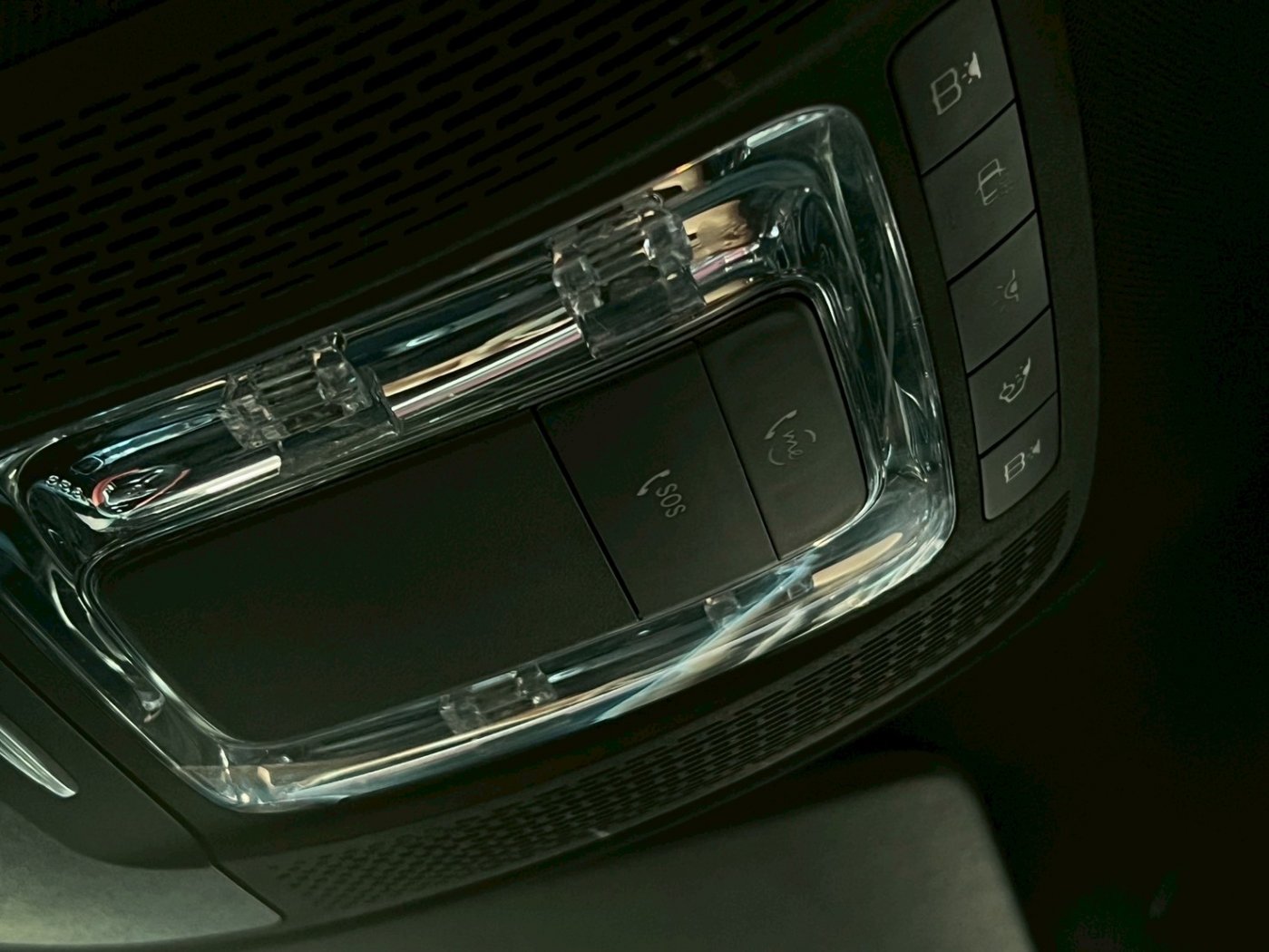 Benz 賓士 ／ A-Class ／ 2019年 ／ 2019年 Benz A200 深灰色 賓士中古車 ／ 高拍