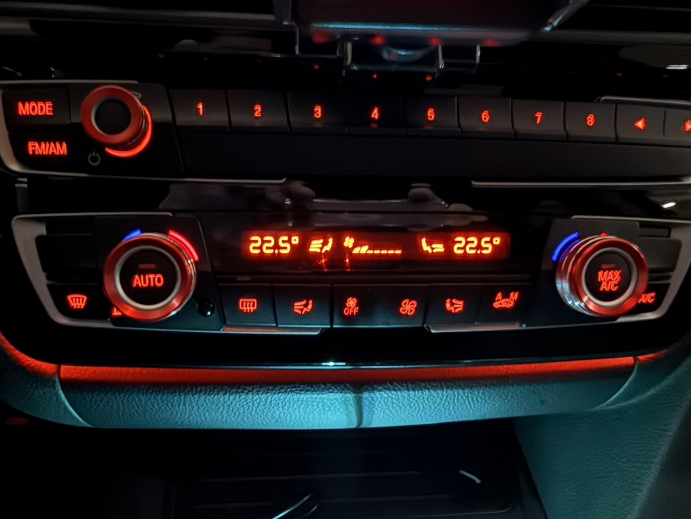 Bmw 寶馬 ／ 3-Series ／ 2017年 ／ 2017年BMW 320I GT 黑色 寶馬中古車 ／ 委外廠商