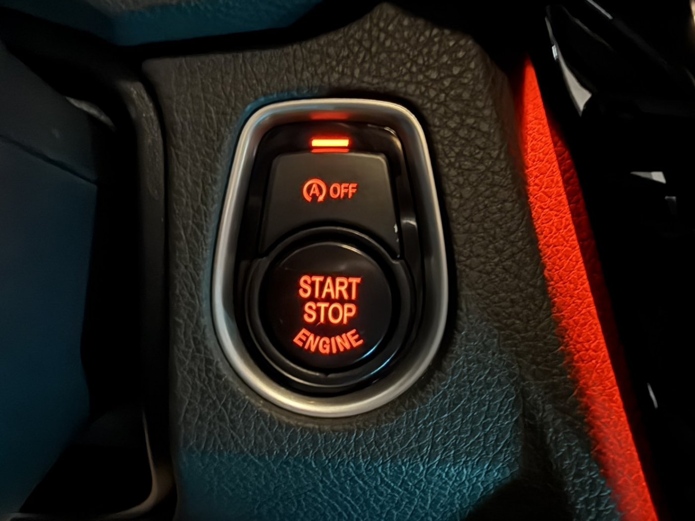 Bmw 寶馬 ／ 3-Series ／ 2017年 ／ 2017年BMW 320I GT 黑色 寶馬中古車 ／ 委外廠商