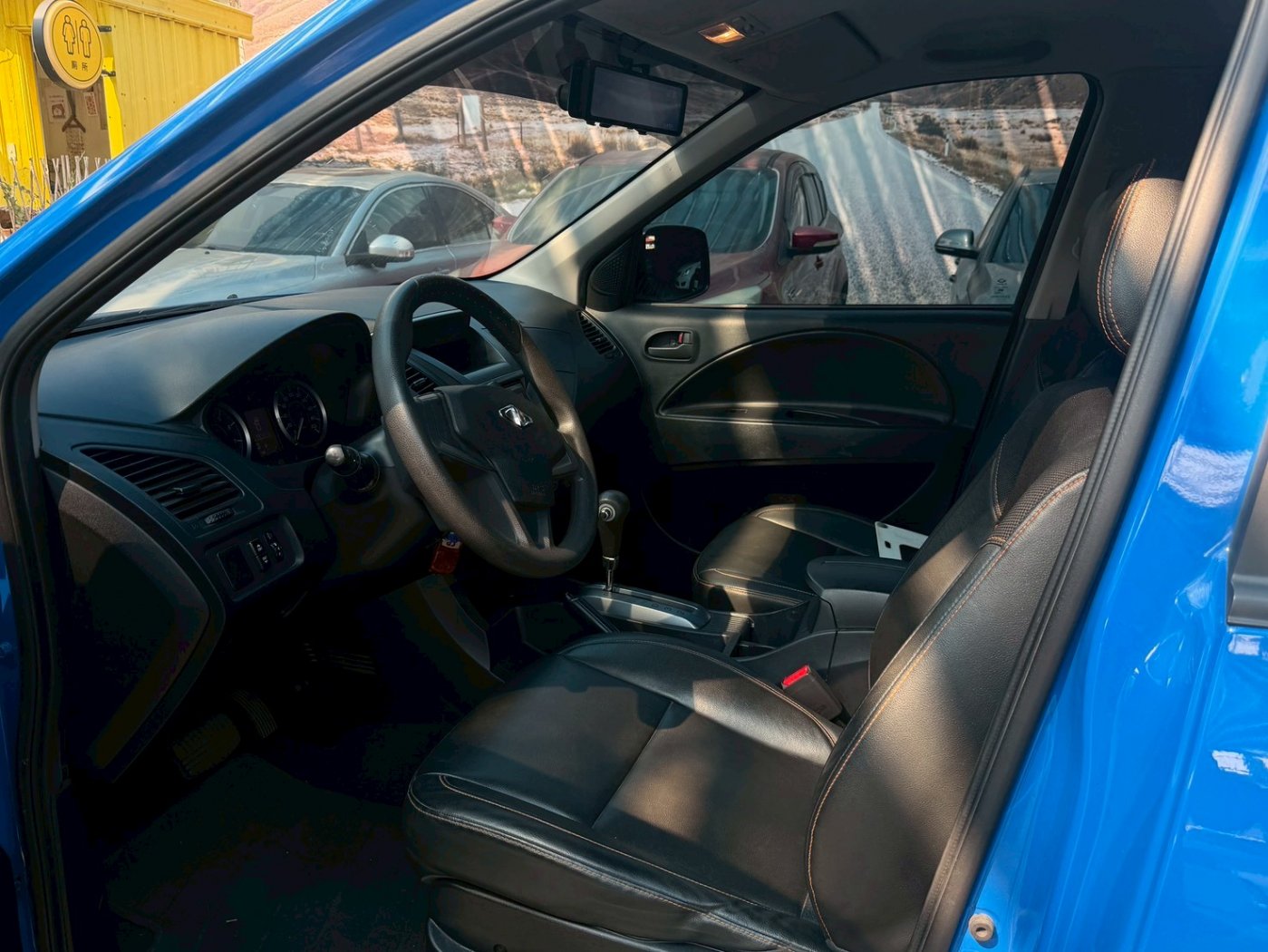 Mitsubishi 三菱 ／ Zinger ／ 2022年 ／ 2022年Mitsubishi Zinger  藍色 三菱中古車 ／ 高拍